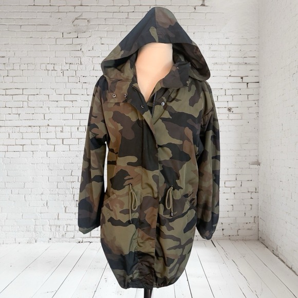 Zara Jackets & Blazers - Zara Basic Camo Wind Breaker Rain Jacket Women's Size Small
